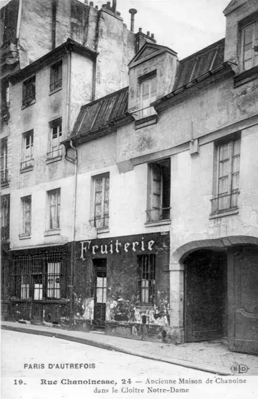 24 rue Chanoinesse