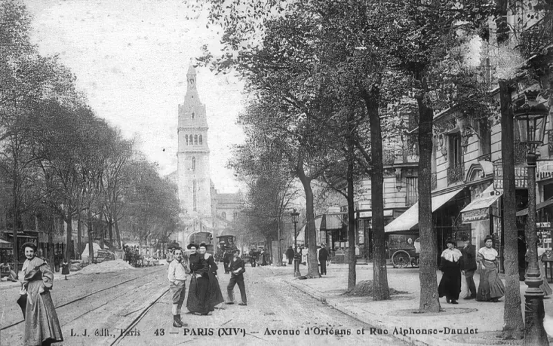 Angle avenue d'Orléans et rue Alphonse Daudet