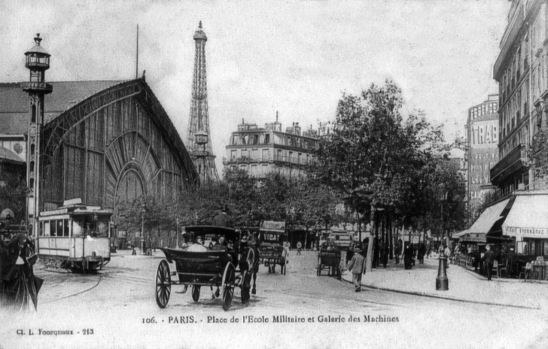 Place de l'Ecole Militaire