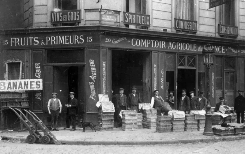 Angle rue Pierre Lescot et rue de la Grande Truanderie