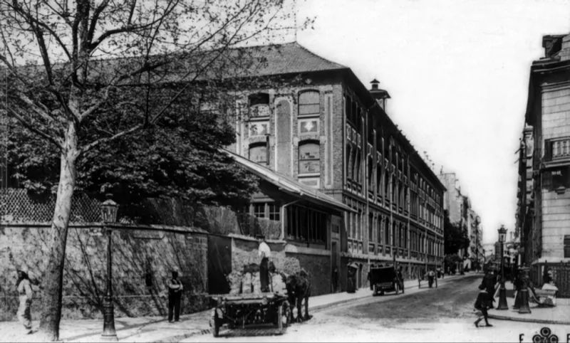 Angle rue Cardinet et avenue de Villiers