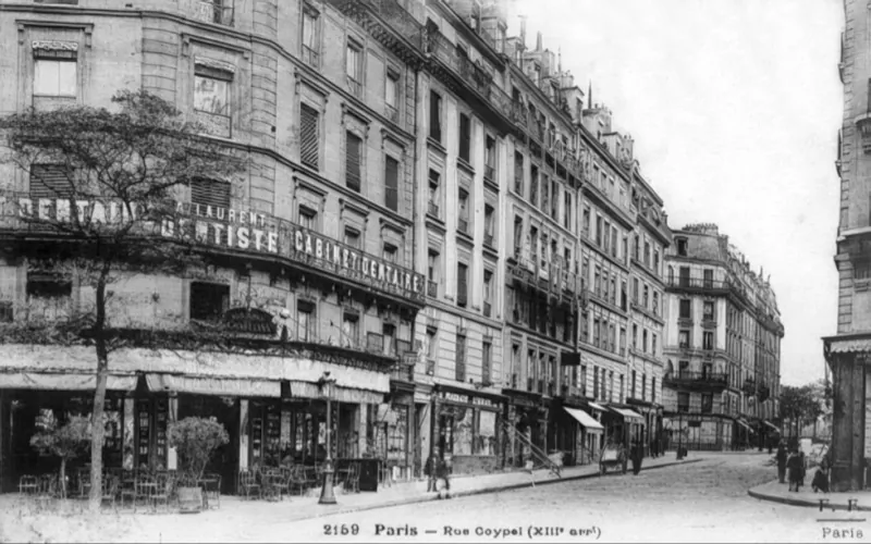 Angle rue Coypel et avenue des Gobelins