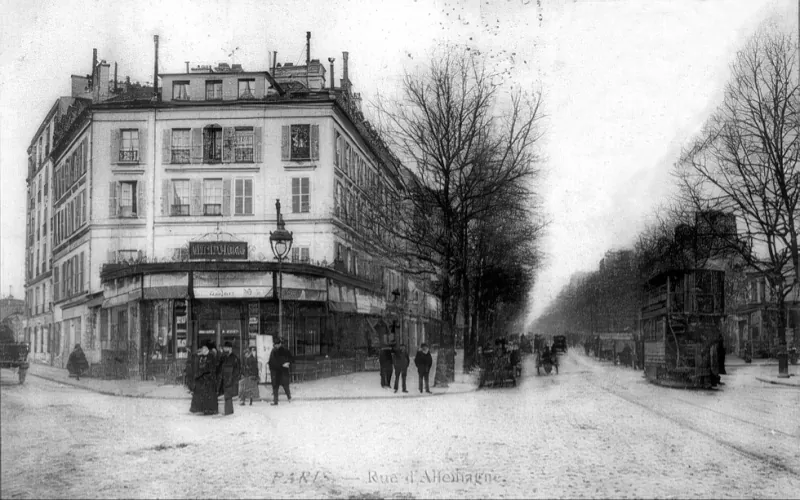 Angle rue d'Allemagne et quai de Loire