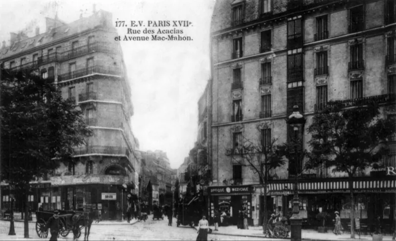 Angle rue des Acacias et avenue Mac Mahon
