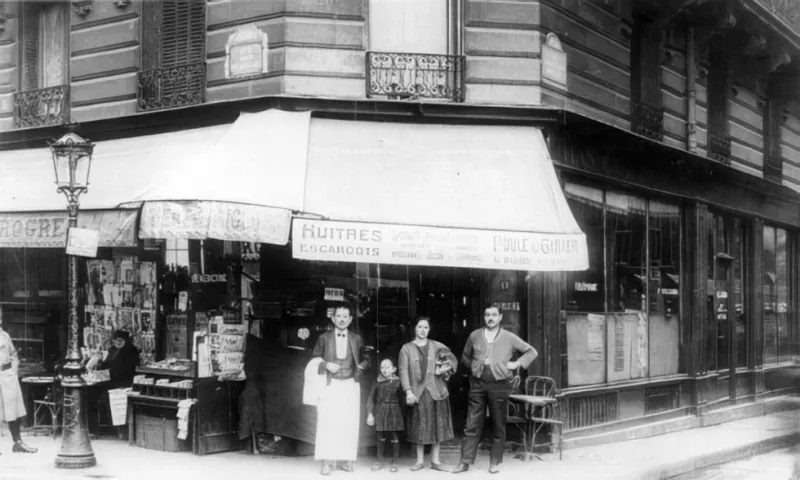 Angle rue Jean du Bellay et rue Saint-Louis en l'île