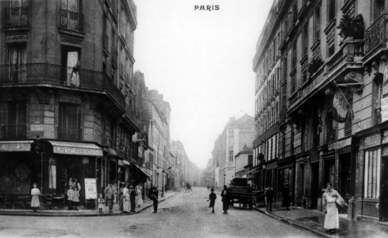 Angle rue Saint-Maur et rue Camille Desmoulins