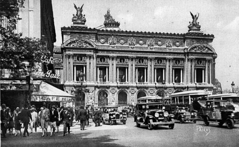 Café de la Paix depuis la place de l'Opéra