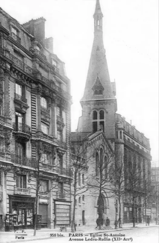 Eglise Saint-Antoine sur l'avenue Ledru Rollin