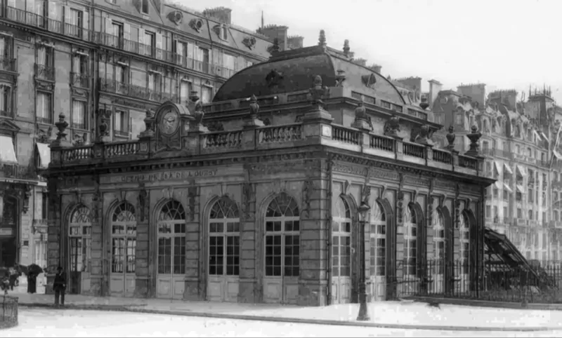 Gare avenue Foch