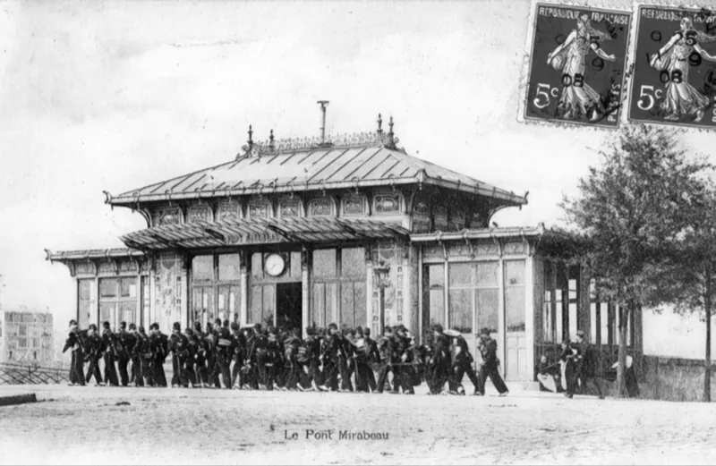 Gare du pont Mirabeau