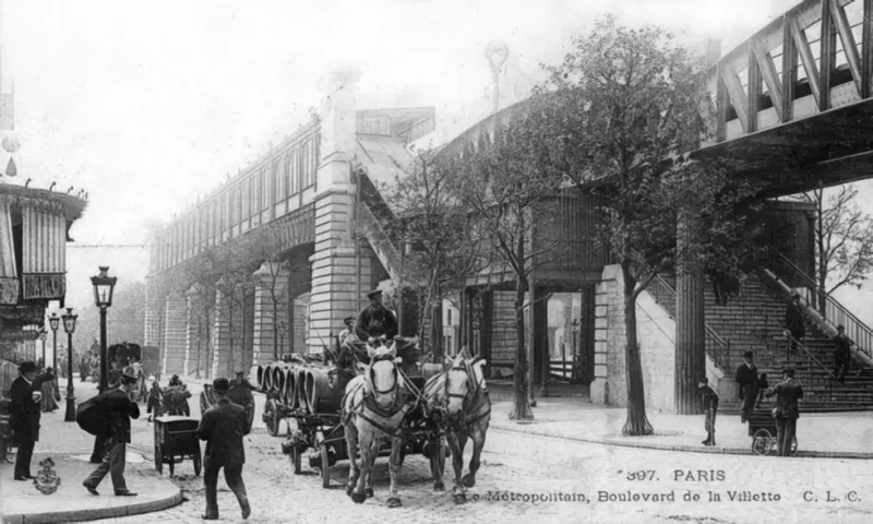 Station de métro Jaurès