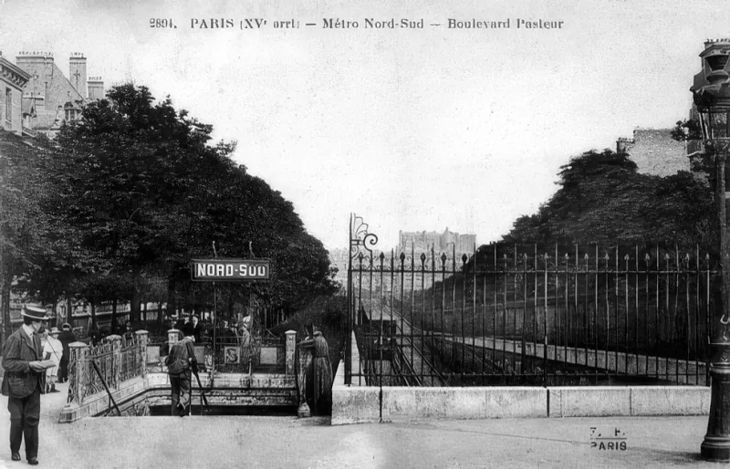 Métro Pasteur