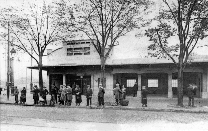 Métro Porte des Lilas