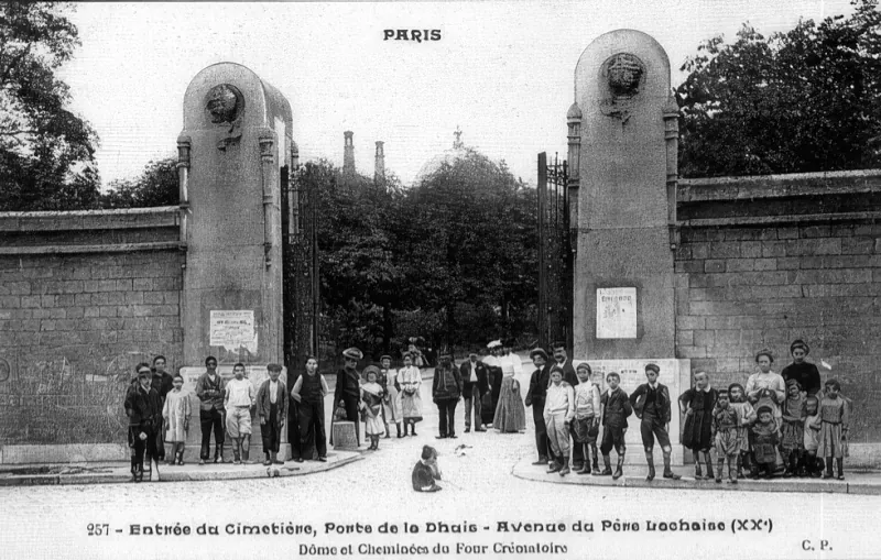 Père Lachaise par l'entrée porte de la Dhuis