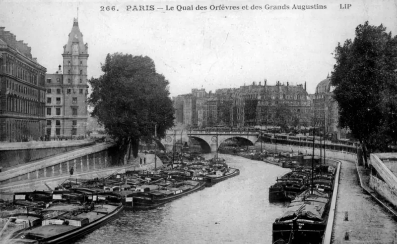 Quai des Grands Augustins