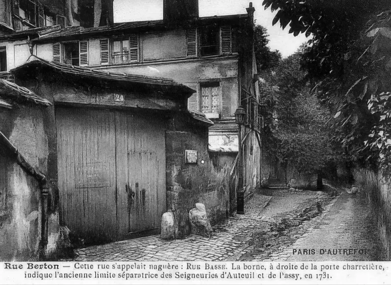 Rue Berton