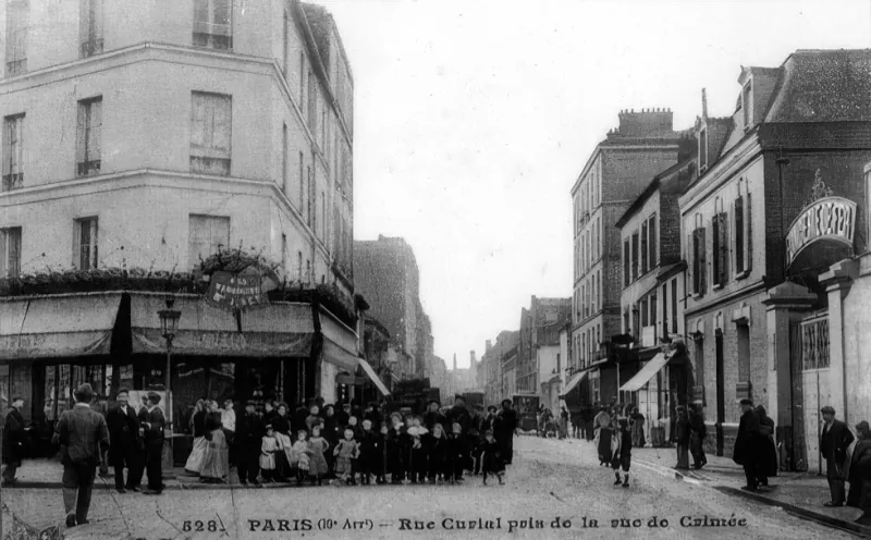 Rue Curial depuis la rue de Crimée