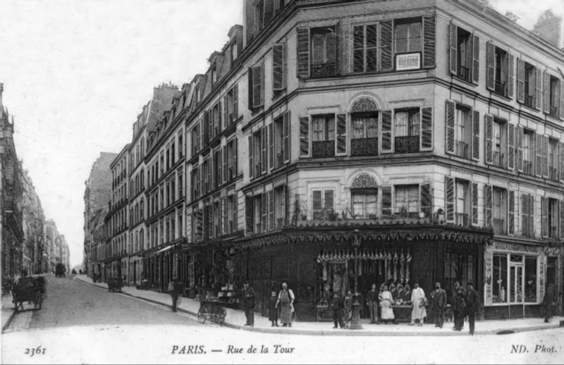 Rue de la Tour
