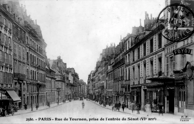 Rue de Tournon