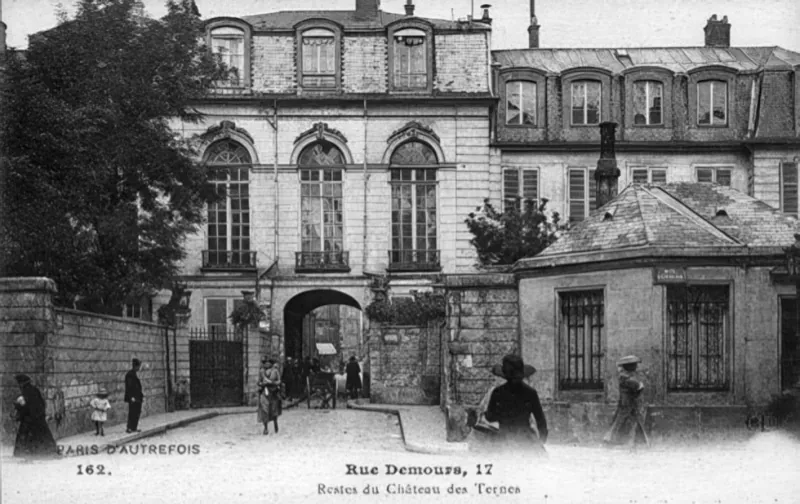 Rue Demours