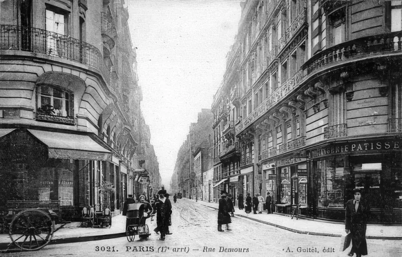 Rue Demours