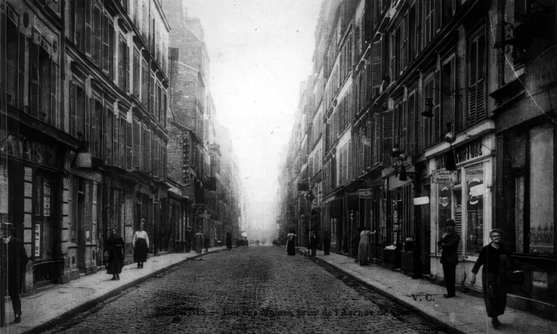 Rue des Moines depuis avenue de Clichy