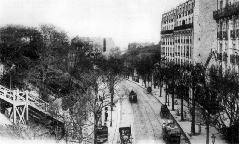 Rue des Pyrénées