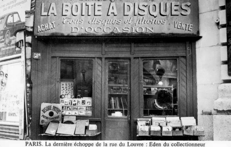 Rue du Louvre