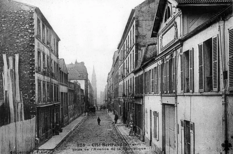Rue Guillaume Bertrand