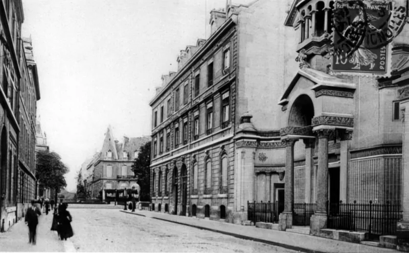 Rue Jean Goujon