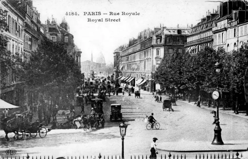 Rue Royale depuis l'église de la Madeleine