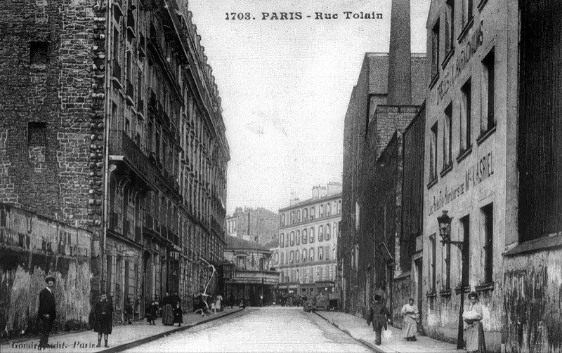 Rue Tolain
