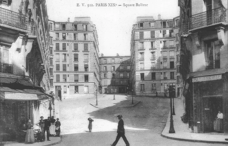 Square Bolivar
