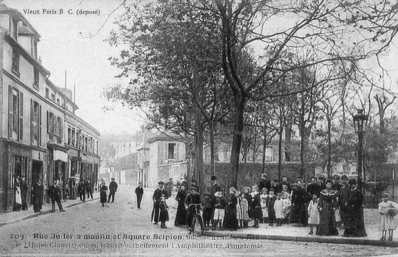 Square Scipion