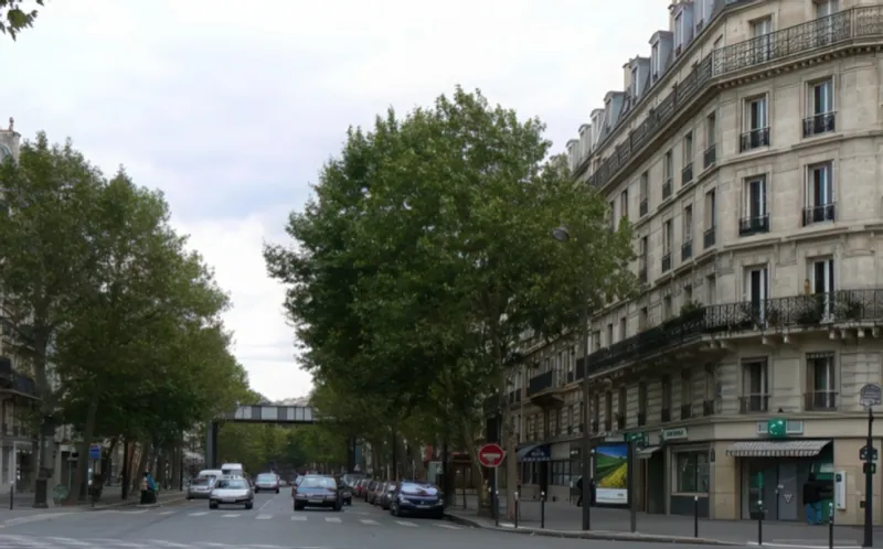Angle avenue Ledru Rollin et rue de Lyon