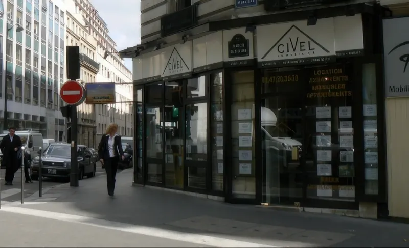 Angle avenue Marceau rue Christophe Colomb