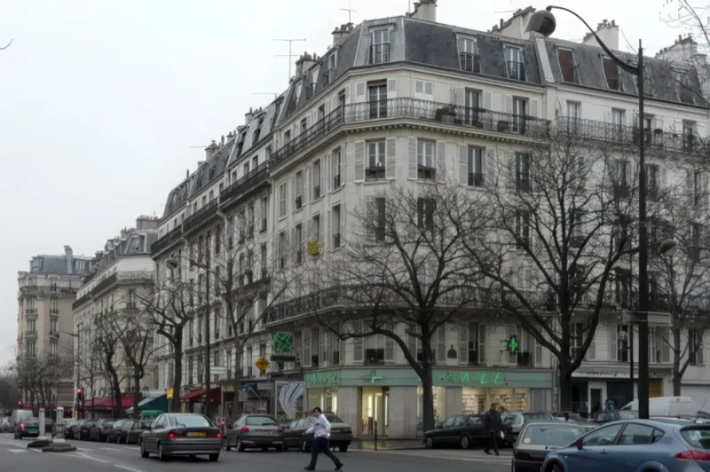 Angle avenue Parmentier et rue du général Renault