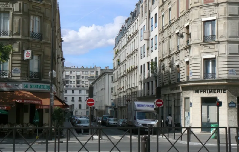 Angle rue de la Collégiale et boulevard Saint-Marcel