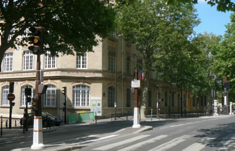 Angle rue Compans et rue du général Brunet