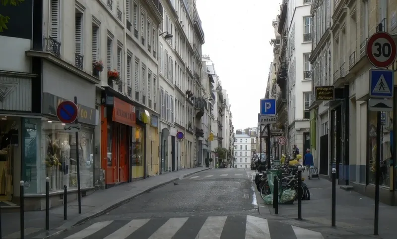 Angle rue Dautancourt et avenue de Clichy
