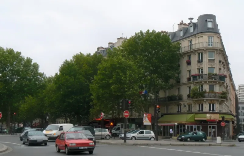 Angle rue de Flandres et rue de Cambrai