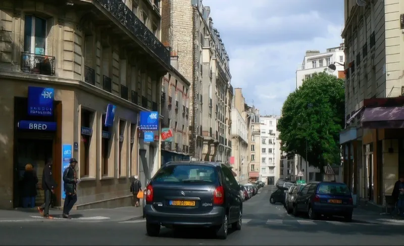 Angle rue de la Cour des Noues et rue des Pyrénées