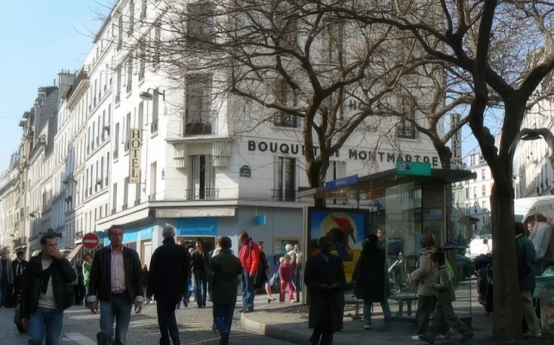 Angle rue des Abbesses et rue Ravignan