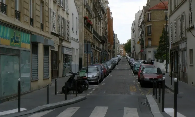 Angle rue des Epinettes et rue de la Jonquière