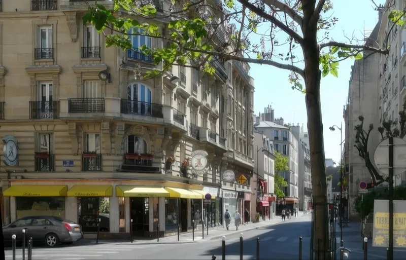 Angle rue des Plantes et rue du Moulin Vert
