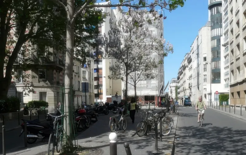 Angle rue des Plantes et rue Léonidas