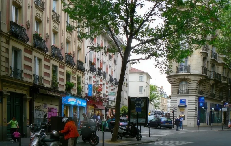 Angle rue des Pyrénées et rue du Retrait