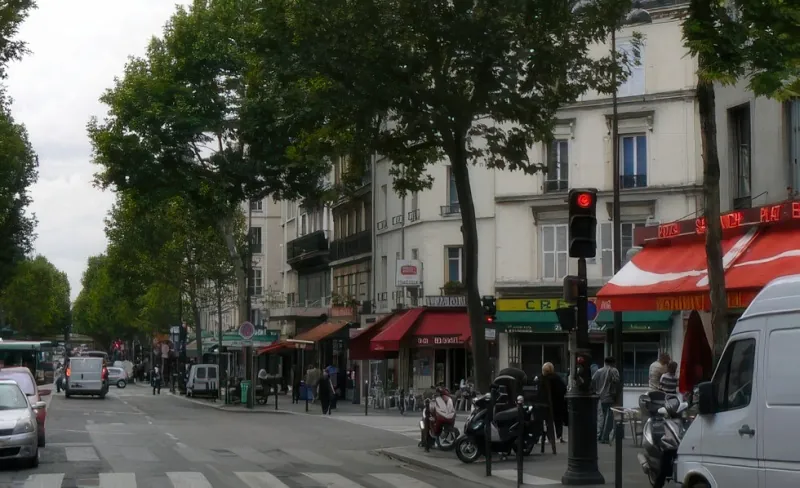 Angle rue Guy Môquet et avenue de Clichy