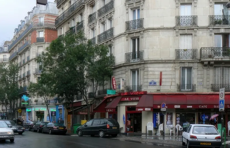 Angle avenue Parmentier et rue de la Fontaine au Roi