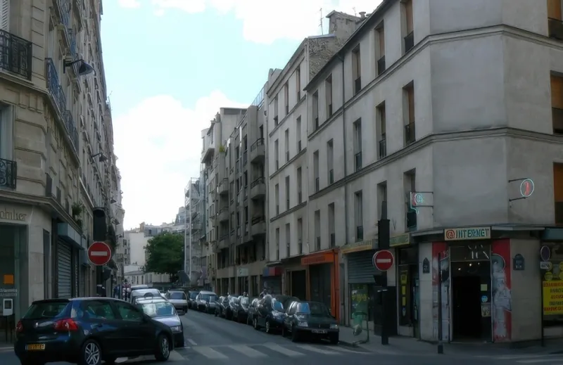 Angle rue Petit et rue du Rhin
